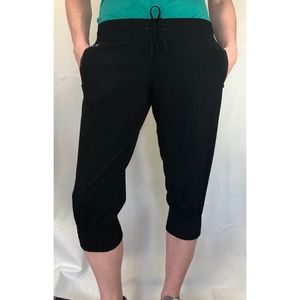 Under Armour Black Jogger Capris